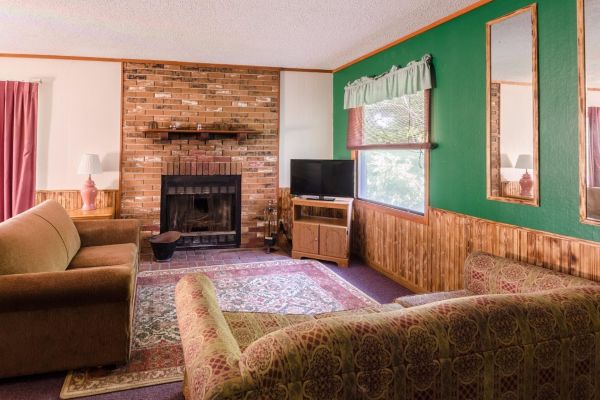 Hotel Highland Hills Cabins Master Hosts Resort (Boone)